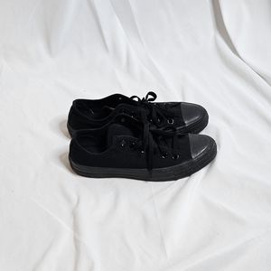 Converse Chuck Taylor All Star All Black Sz 6M/8W